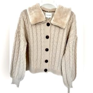 Pink Rose brand Oatmeal button-up knit cardigan w/soft removable fur collar. XL